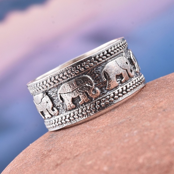 Jewelry - Artisan Crafted Sterling/S Engraved Elephant Ring